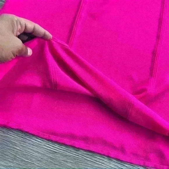 NAKED  ZEBRA FUCHSIA TOP - Picture 5 of 9